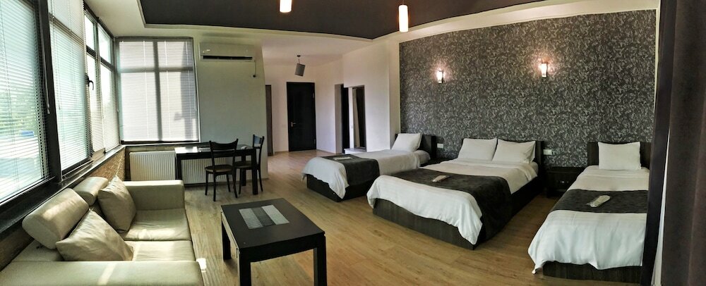 Фото Continental Hotel