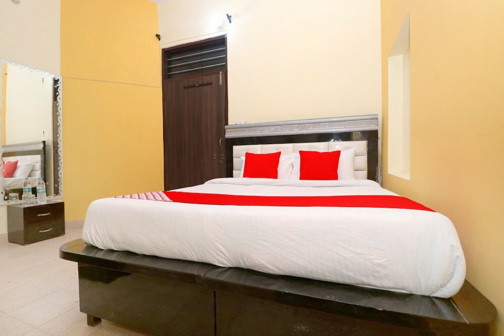 Фото Oyo 39852 Hotel Noor