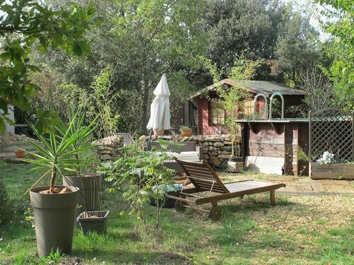 Гостиница Ecolodges EN Provence в Бриньоле