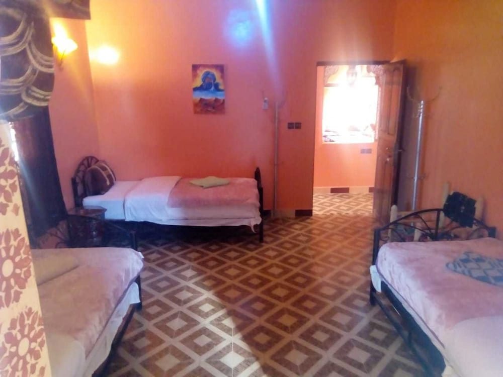 Фото Merzouga Sarah Camp