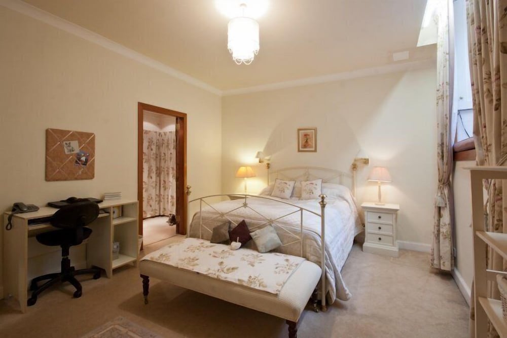 Фото Abercromby Place Apartment