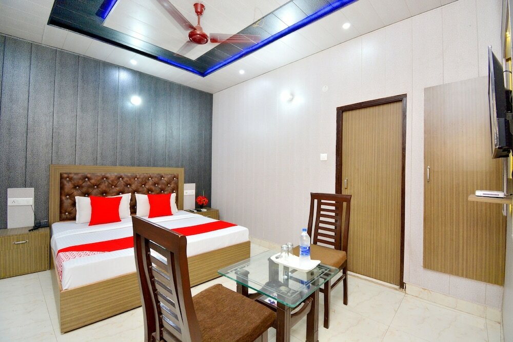 Фото Oyo 39867 Hotel Arora Inn