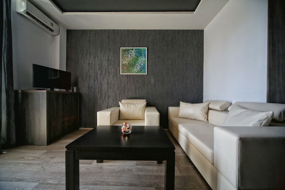 Фото Continental Hotel