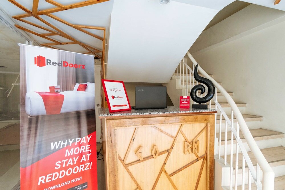 Фото RedDoorz @ University Belt Manila