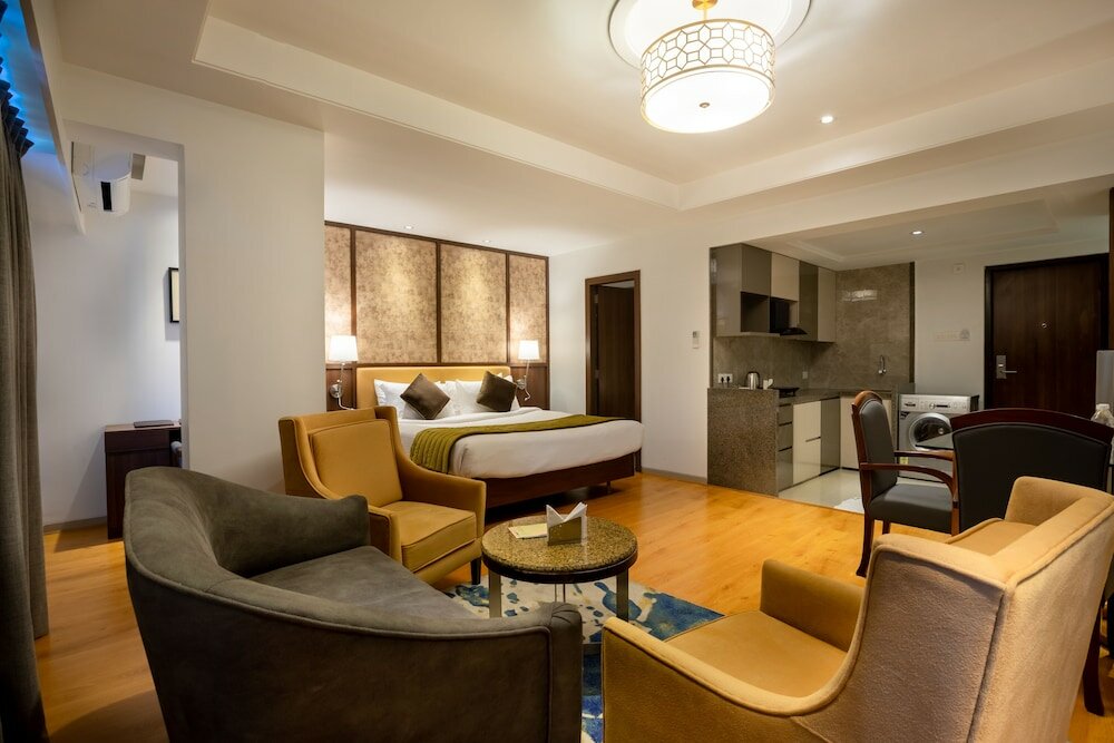 Фото Hotel Express Inn