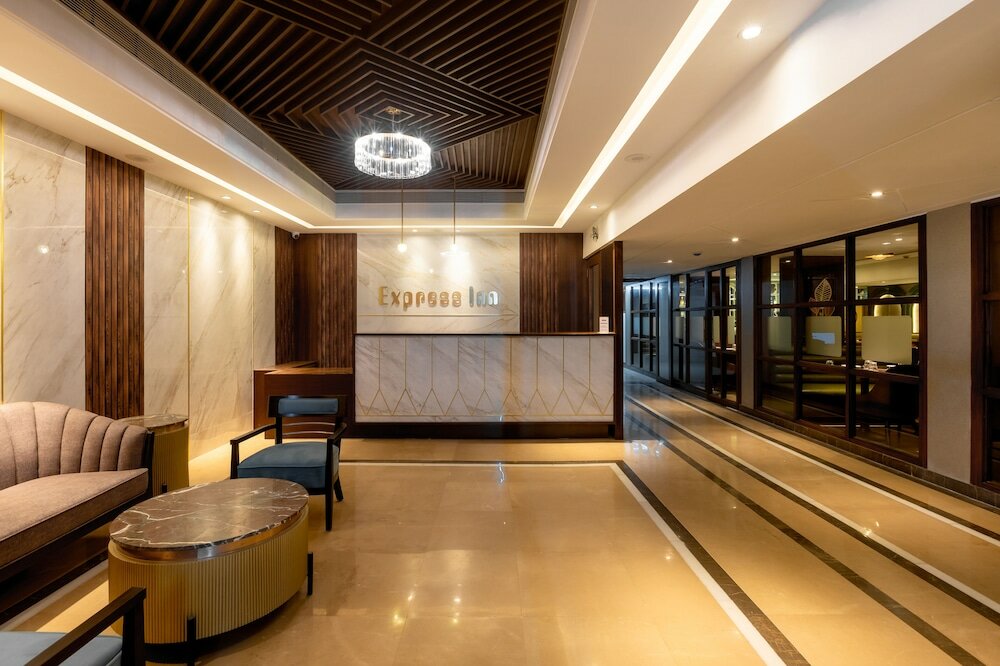 Фото Hotel Express Inn