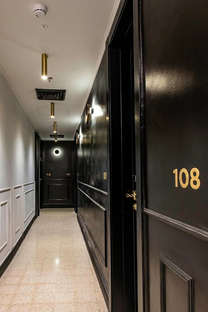 Фото Theodor Brown Rothschild