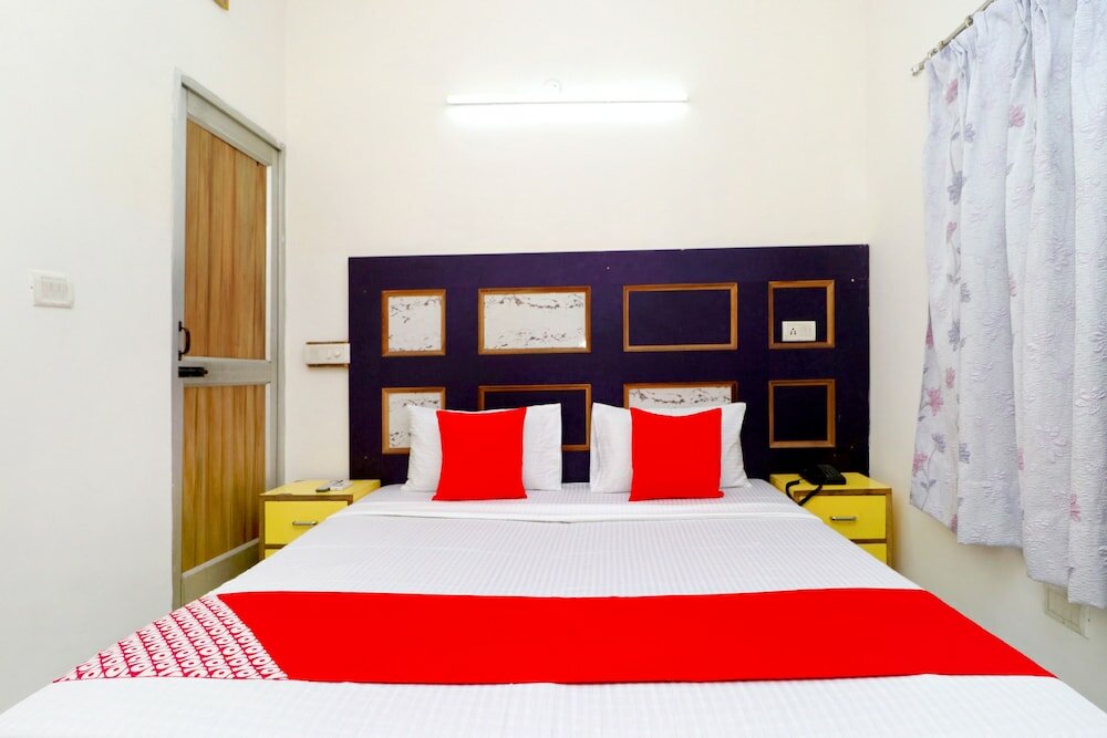 Фото Oyo 37663 Hotel Royal Palace