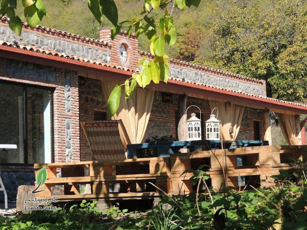 Фото отеля 1