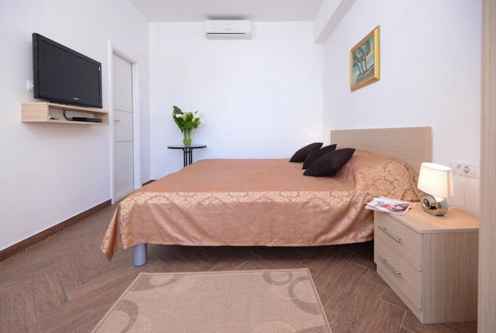 Фото Ploce Apartments- Adults only