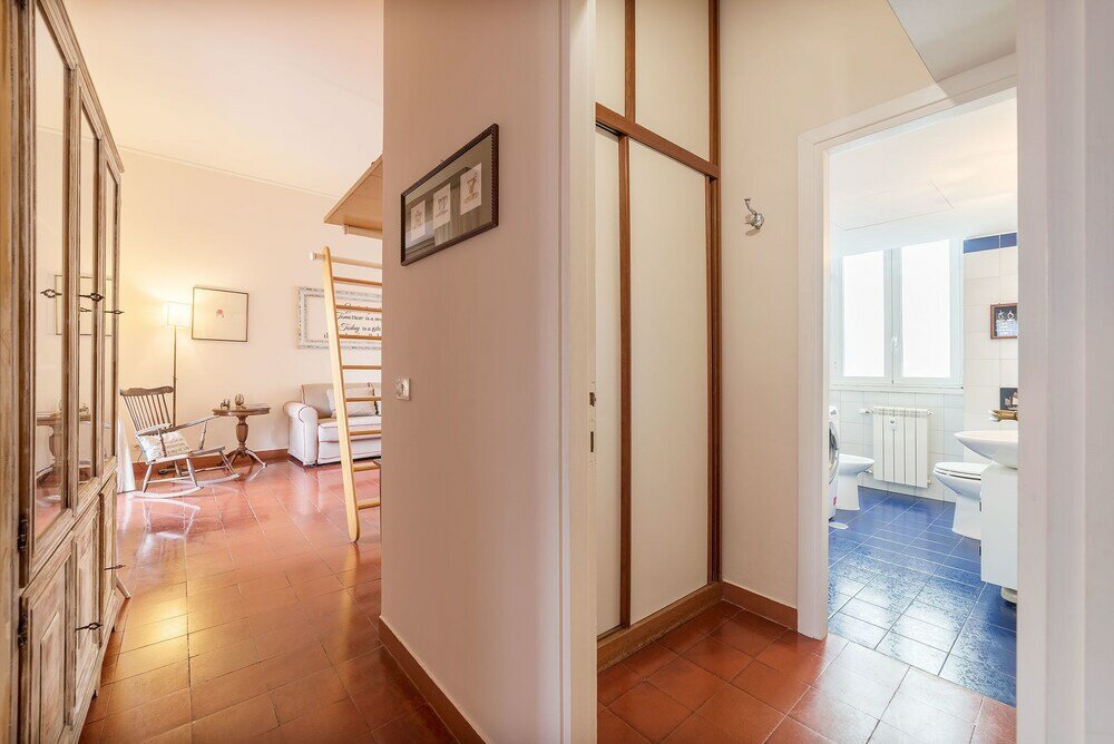 Фото The Quietest Corner of Trastevere, Ac & Elevator