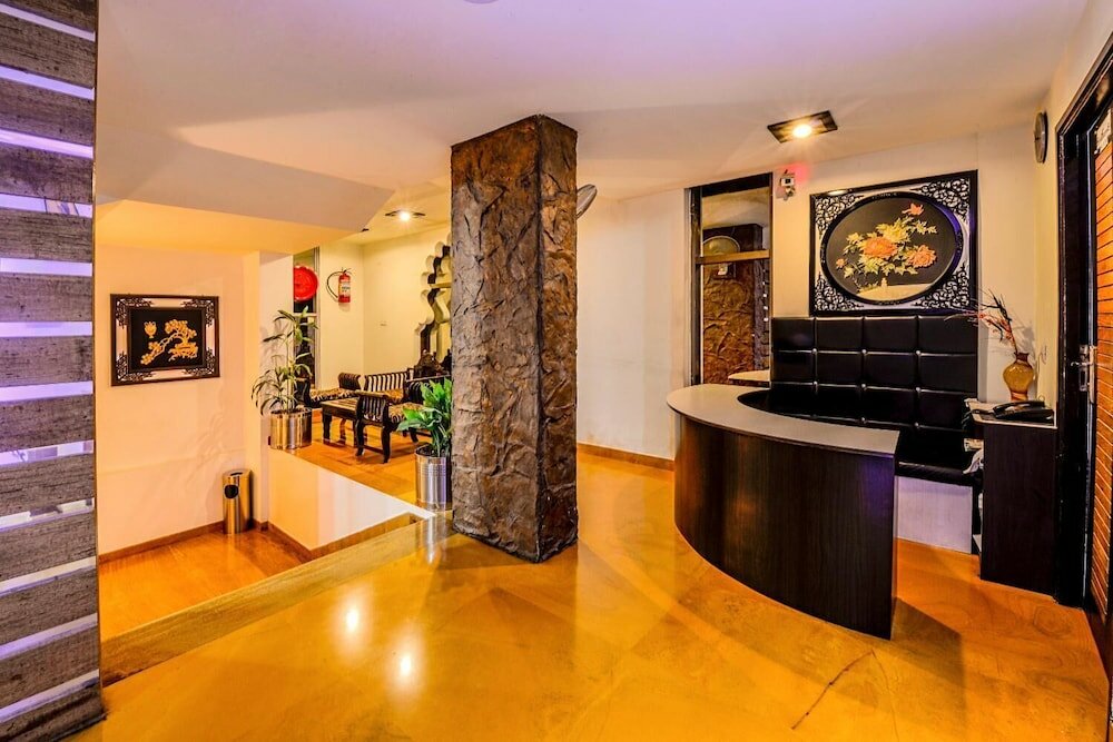 Фото Raghu Mahal Hotel