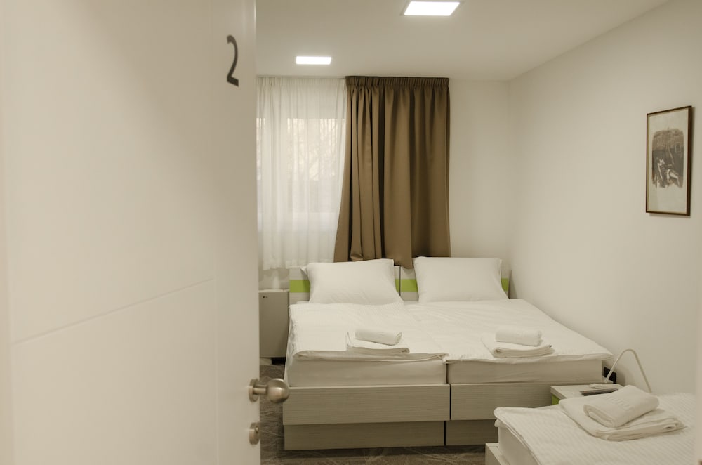 Фото Hostel Green