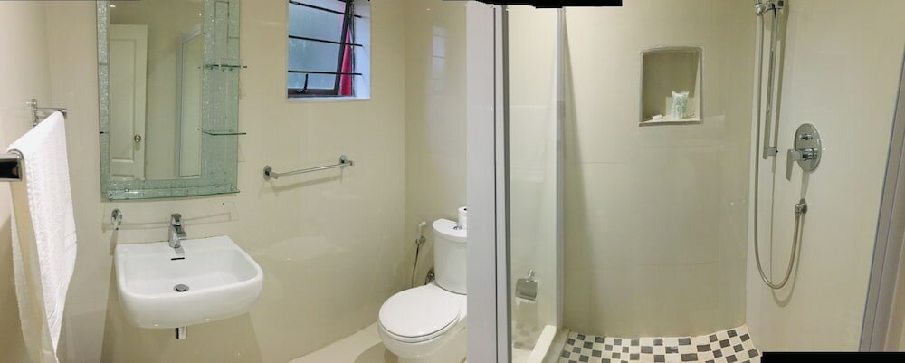 Фото Al Hamra Hotel