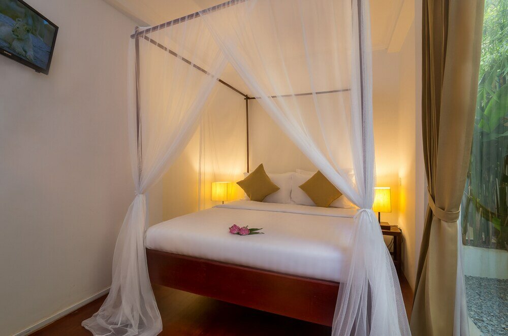 Фото Watdamnak House