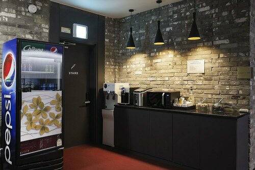 Гостиница Yellow 8 Hotel в Кояне