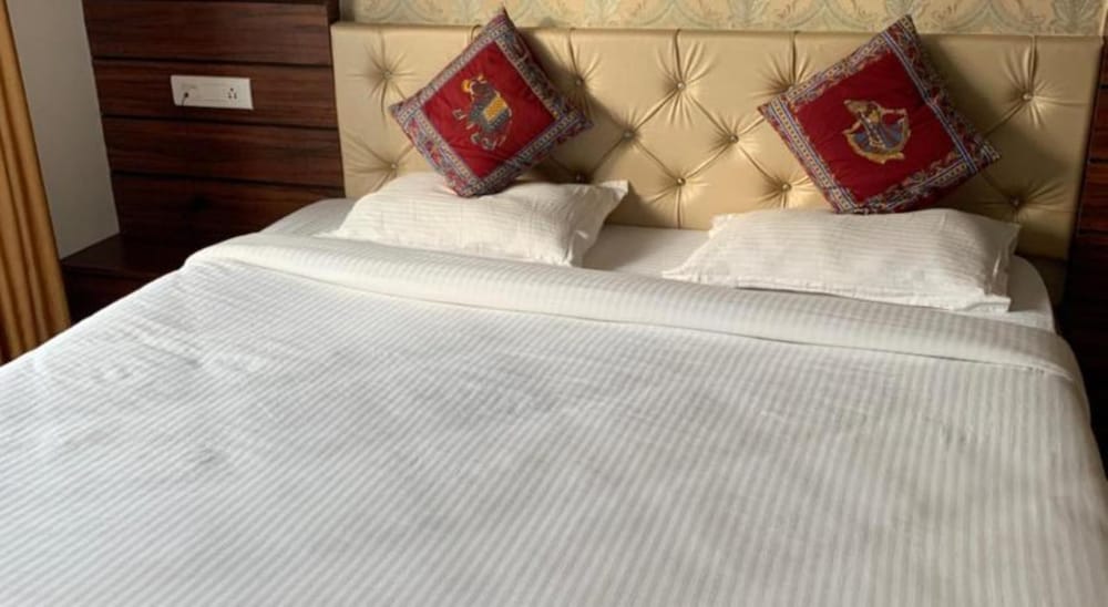 Фото Krishna Restaurants and Resorts