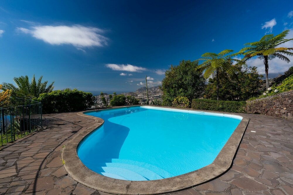 Фото Atlantic Ocean Apartment