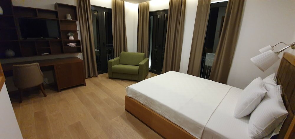 Фото Hotel Plaza Lucice