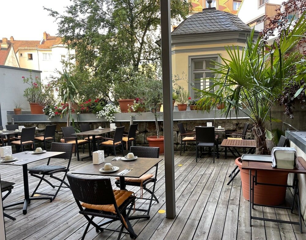 Фото Hotel Central