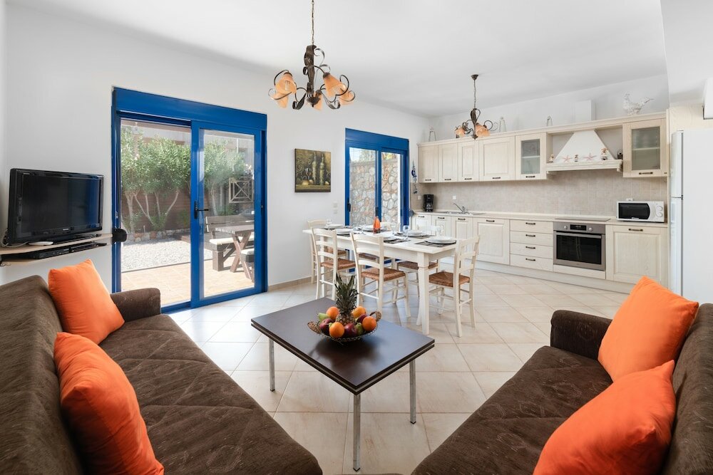 Фото Maripaul Family Villa