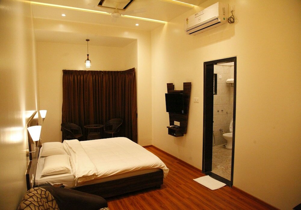 Фото Popular Hotel