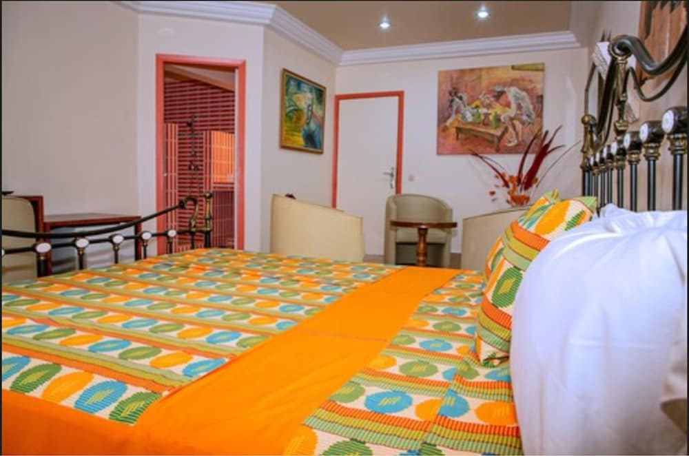 Фото Hôtel Leet Dorian