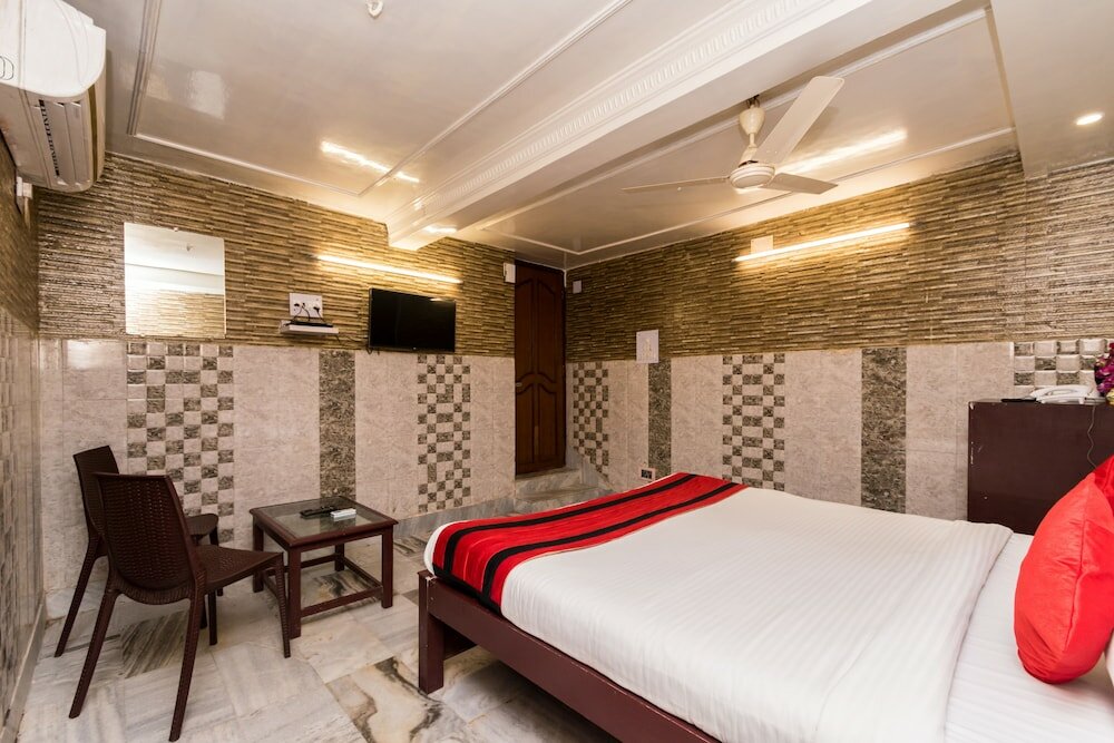 Фото Oyo 4144 The Banquet