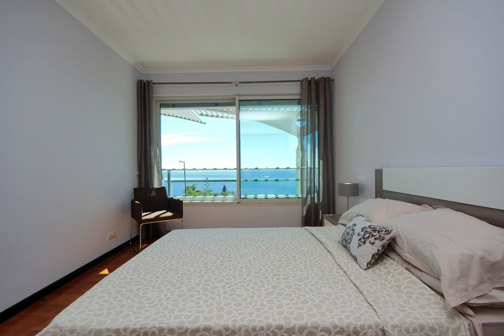 Фото Oceanside Terrace Apartment by Holiday Rental Management