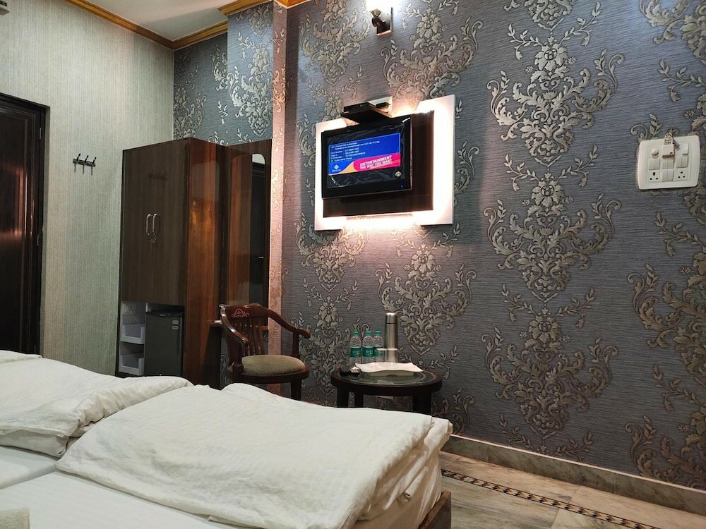 Фото Hotel Shivratri Guest House