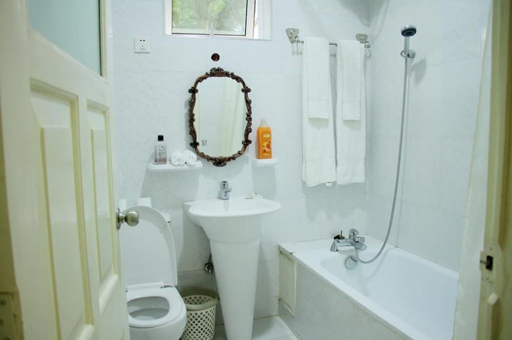 Фото Shangri-la Hotel Muyenga