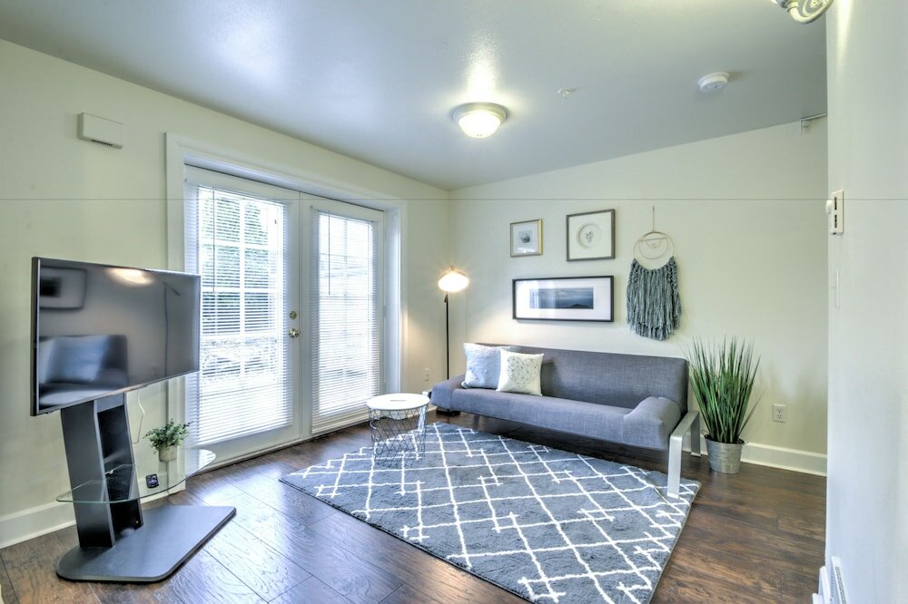 Фото Capitol Hill Apartments