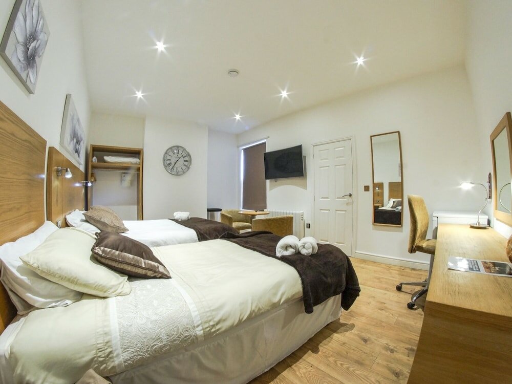 Фото Tunnard House