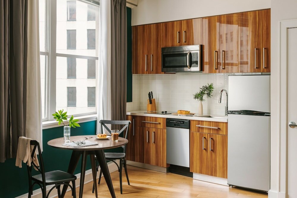 Фото Sonder Lafayette Square