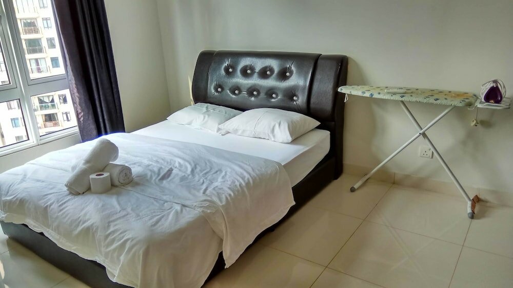 Фото Royal Regent Condominium by iHost