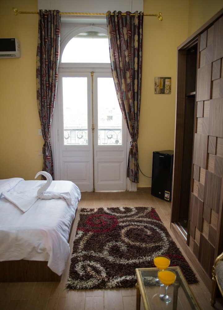 Фото New Grand Royal Hotel