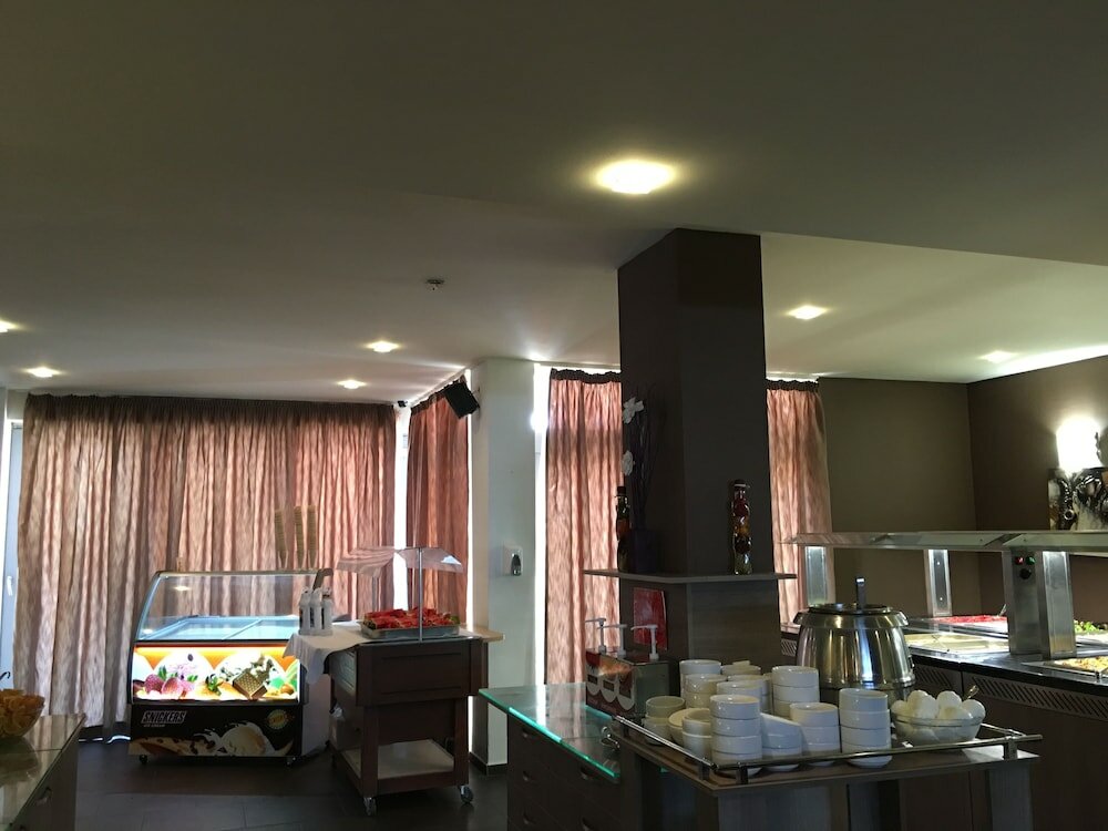 Фото TM Deluxe Hotel