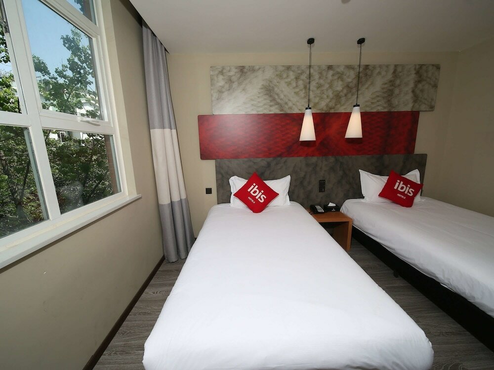 Фото Ibis Styles Chengdu American Center Hotel