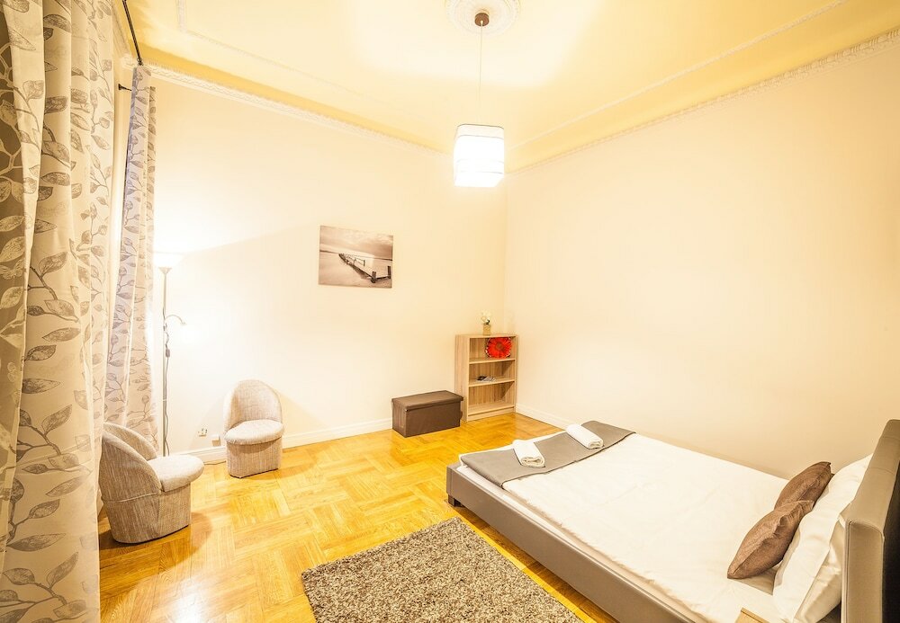 Фото Апартаменты Mosaic Center