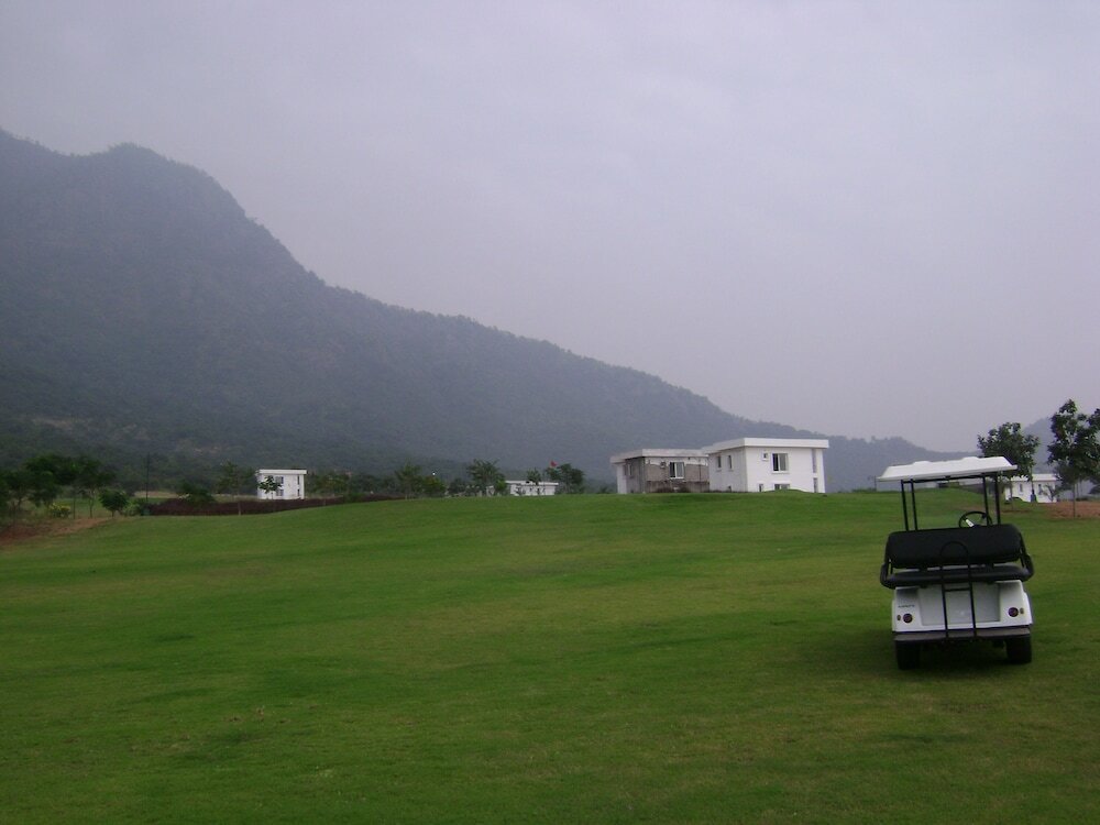 Фото Bahri Beautiful Country