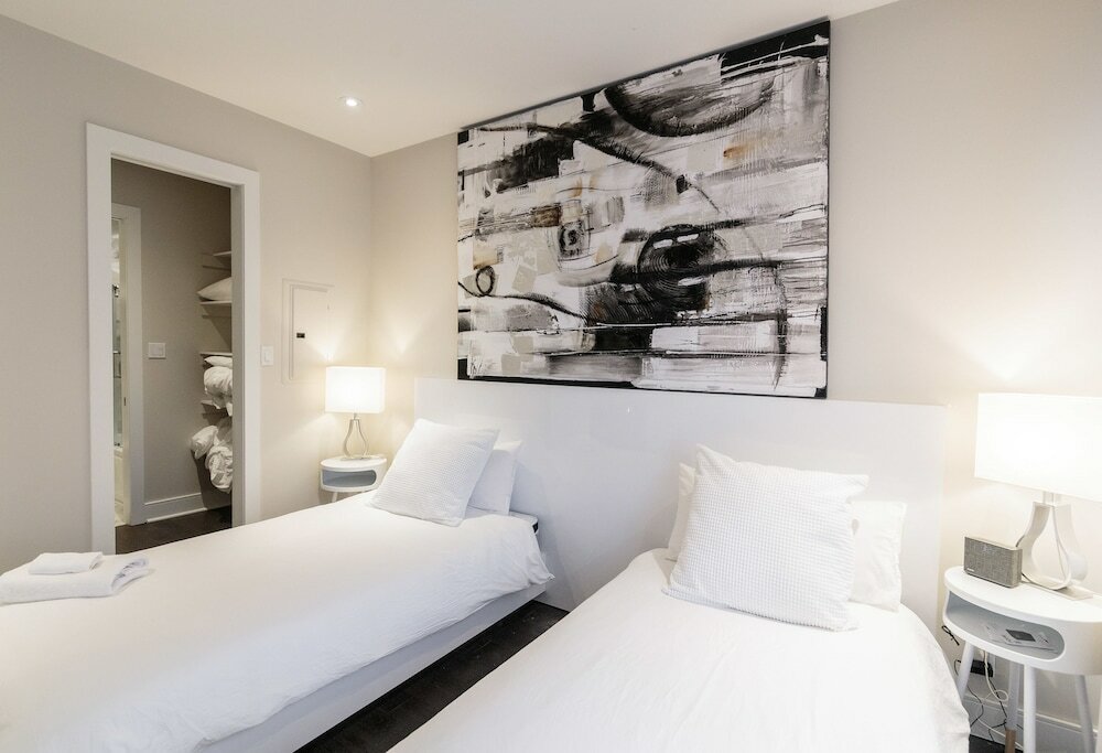 Фото Parc Avenue Residence Mile End