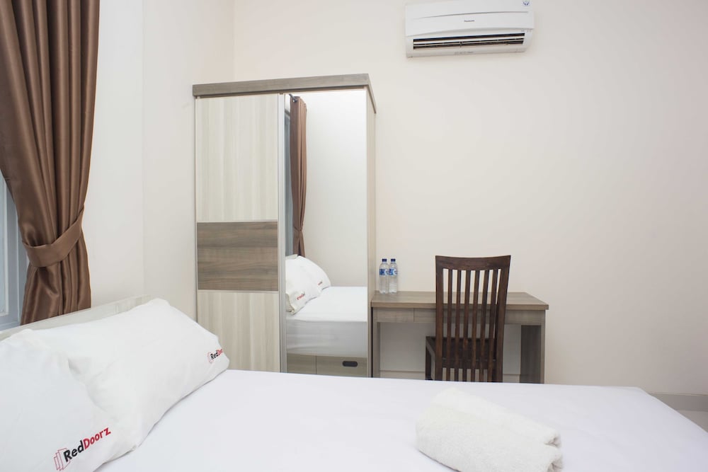 Фото RedDoorz @ Radio Dalam