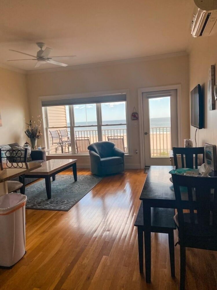 Фото Sea Spray Condo