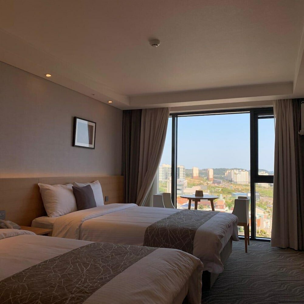 Фото Seogwipo Js Hotel