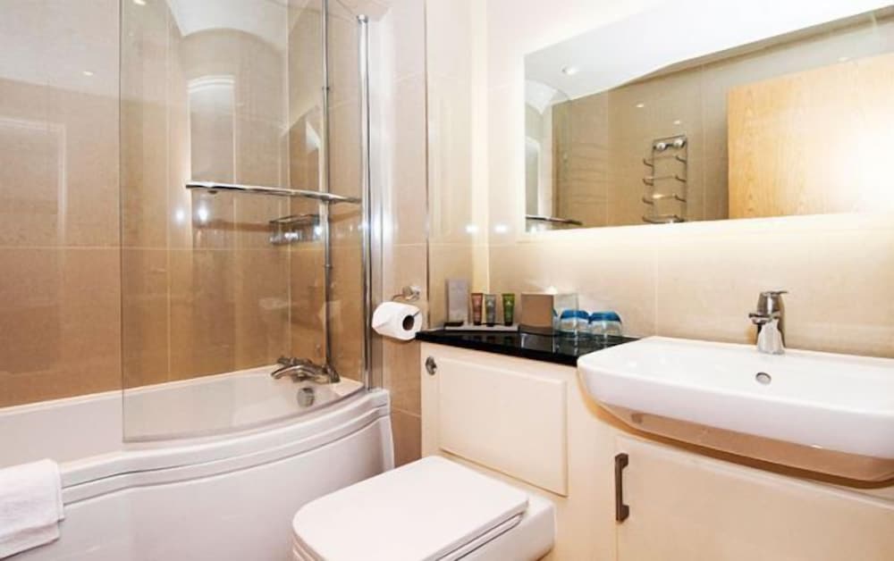 Фото Mannin Hotel