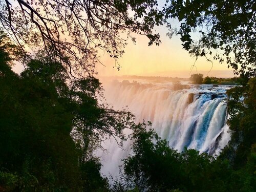 Гостиница Kamunjila Lodge в Ливингстоне