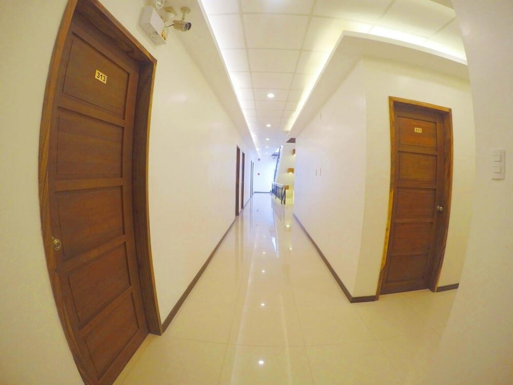 Фото Golden Gate Suites