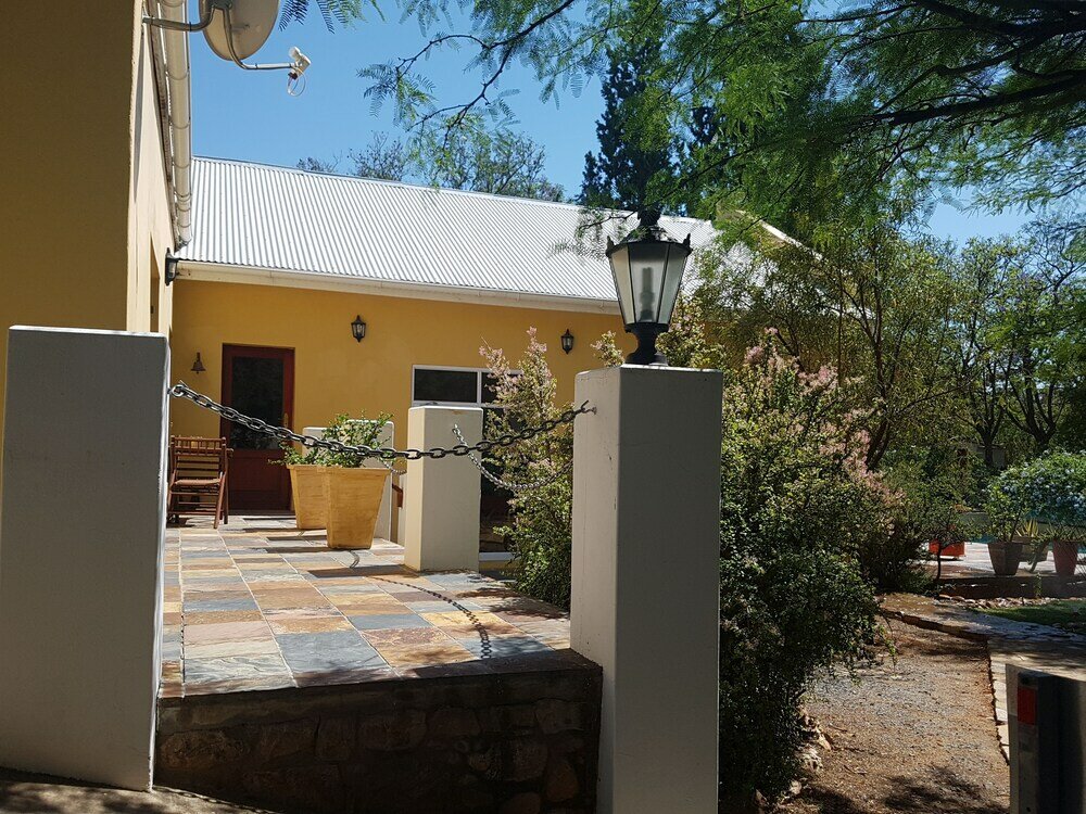 Фото Steytlerville Villa Guest House