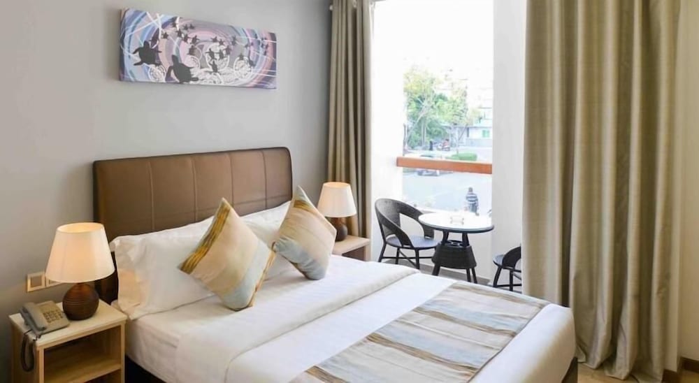 Фото Coconut Tree Hulhuvilla Beach