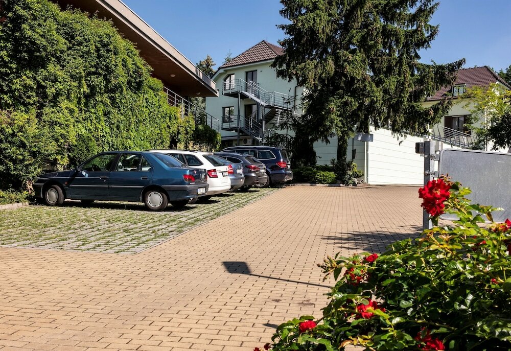 Фото Hotel Pavilon